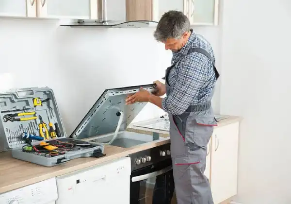Our technician is fixing Stove/Cooktop